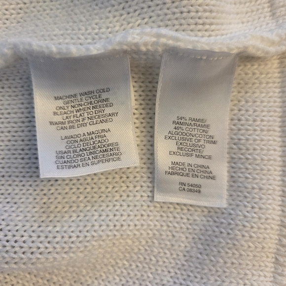 Jones New York White Knit Cardigan With Top Buttons Size XL - Picture 6 of 7